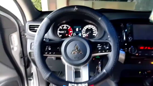Car Steering Wheel Cover Mitsubishi 38cm Steering Wheel Cover Carbon Fiber Car Steering Wheel Cover with Air Holes Anti-Slip for Mitsubishi