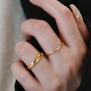 Luxurious Colorful Zircon Crystal Ring for Women Micro-Paved 18K Gold Plated Titanium Steel Fashionable Valentines Gift