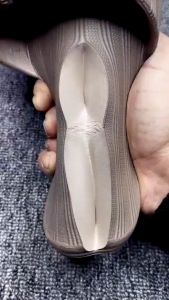 60ml กาวกันน้ำแบบกาว ซ่อมรองเท้า กาวติดรองเท้า เนียวเนียบซ่อมทน หัวเข็มใช้ซ้ำได้ ไม่ทำร้ายรองเท้า