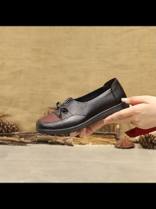 Size 35-40 Womens Fashion Soft Soled Leather Shoes Flat Bottom Loafers Slip-on School Student Shoes