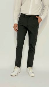 IDNER - Celana Panjang Chino Slim Fit Premium Hitam Pria - Chino Classic Black