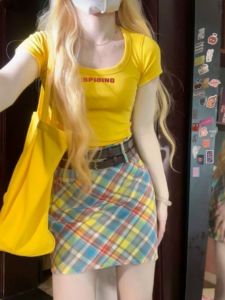 American Style Yellow Square Collar Short Sleeve T-Shirt Womens Summer Slim Fit Versatile Top Fashionable Breathable Polyester Fiber