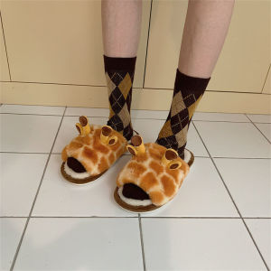 IELGY ฉบับภาษาเกาหลีตุ๊กตายีราฟการ์ตูนน่ารักรองเท้าแตะผ้าฝ้ายของใช้ในครัวเรือนของผู้หญิงผ้ากันลื่น