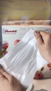 【8 Packs】Munafie Rose Scent Facial Tissue Paper 520 Sheets/Pack 5-Ply Large Size Soft & Smooth