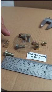 10 BUAH BAUT KUNCI 10 MUR KUNING M6 X 15 PANJANG 15CM 15 CM 15MM 15 MM BMK M6X15 BAUT 6X15 6 X 15 KUNCI 10 PITCH DRAT 1.0 HEXA BOLT