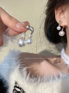 Elegant Versatile Pearl Stud Earrings Womens New Style 2025 Trendy Unique Personality Small Niche High-End Feeling Ear Jewelry