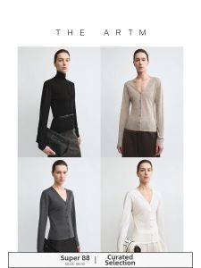 Wool Waist-accentuated V-neck Knit Cardigan