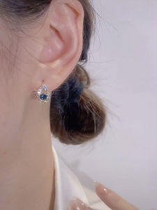 New 2024 Blue Crystal Angel Eye Ear Cuff Earrings Micro Paved Full Diamond Luxury Fashion Versatile Ear Jewelry
