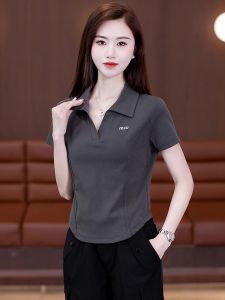 เสื้อยืดคอโปโลแขนสั้นผ้าฝ้ายแท้สีเทาหรูหรา ทรงสลิมฟิต สำหรับผู้หญิง ฤดูร้อน 2025 เสื้อผ้าทำงานสไตล์เกาหลี ทรงเข้ารูป