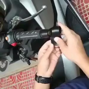 Hand Grip Motor Dudukan Tangan Gas Motor Holder Wrist Rest