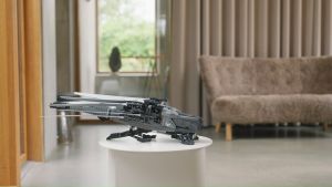 LEGO Icons 10327 Dune Atreides Royal Ornithopter (1369 Pieces) Mainan Susunan Balok (18 Tahun+)