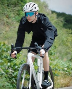 ROCKBROS Cycling Windbreaker Ultralight Windproof MTB Road Bike Jacket Foldable Portable Cycling Jacket for Men Women