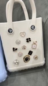 TẶNG KÈM CHARM GẮN TÚI- túi crocs đi biển du lịch tiện dụng nhựa cao cấp siêu nhẹ bền đẹp