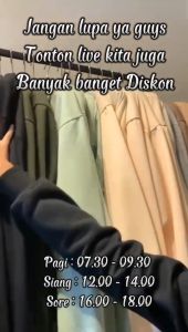 Sweater Crewneck Pria Hitam Distro Motif Sablon Dobel Bahan Fleece Cotton Tebal Quality Switer Oblong Brand Lokal Jumbo Cowok Keren Terbaru Sweatshirt Suater Cardigan Kerah Oversize Bigsize Suwiter Light Cream Oversize M-XXL Terbaru Kekinian Branded