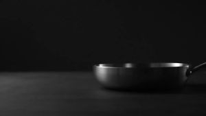 Durable 304 Stainless Steel Frying Pan Compatible with Gas & Induction Cooktops Perfect for Steaks and Daily Use