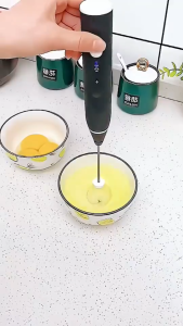 Máy Tạo Bọt cà phê đánh trứng cầm tay 3 tốc độ