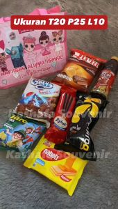 (20 PCS) TAS ULTAH CUSTOM PALING MURAH / GOODIE BAG CUSTOM PALING MURAH CUSTOM/Tas souvenir ultah goodie bag ulang tahun murah tas muat snack ultah gratis nama dan foto tas ulang tahun anakGoodie bag ulang tahun anak muat snack tas ultah free desain