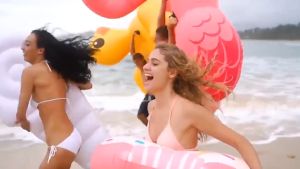 Intex Inflatable Float Ride-On Inflatable Swimming Floating Pool Play Toy Gator Whale Swan Baby Duck Inflatable Float For Kids to Adult Electric Pump