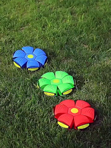 【SG Stock】LED Transformable Flying Disc Ball Kids Outdoor Step On Game Toy Parent-child Play Toy