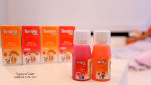 Tempra Kids Paracetamol Strawberry Syrup เทมปร้า คิดส์ พาราเซตามอล น้ำ 120mg/5ml 60ml [1 ขวด รสสตรอเบอร์รี่] FF 6312 บรรเทาปวด ลดไข้ ยาสามัญประจำบ้าน