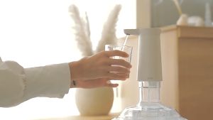 Vòi bơm nước uống tự động tốc độ bơm nhanh vòi bơm nước thông minh pin dung lượng cao vòi bơm nước mini vòi bơm nước bình - Điện lạnh Thuận Dung