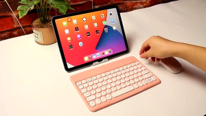 Wireless Bluetooth Keyboard for Tablets/Smartphones/Computers