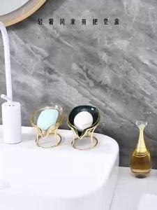 Drill-free Bathroom Soap Box with Lid Drainage and Storage High-end