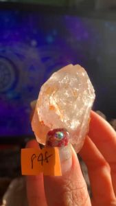 Viên đá tinh thể Thạch Anh pha lê màu cam lạ mắt năng lượng thiền định 848