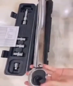 MOKETA USA1/4 1/2"DR. 5-25Nm 28-210Nm TORQUE WRENCH SET