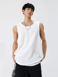 เสื้อกั๊กแขนกุดทรงหลวมสไตล์อเมริกันสำหรับผู้ชาย V37 ฤดูใบไม้ร่วง 2025 เสื้อยืดผ้าโพลีเอสเตอร์ระบายอากาศได้ดี