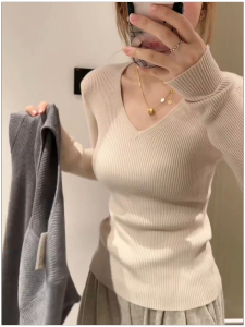 HUOLISI | Pure Allure V-Neck Long Sleeve Fitted Sweater for Fall/Winter