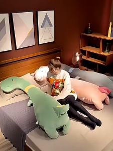 หมอนตุ๊กตารูปไดโนเสาร์ สำหรับนอนข้างเตียง เหมาะสำหรับเด็กและผู้ใหญ่