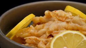 Canned Hot and Sour Lemon Boneless Chicken Feet Boneless Chicken Feet Snack 罐装酸辣柠檬无骨凤爪去骨脱骨鸡爪小吃零食500g