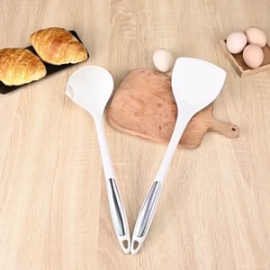 Turtle Silicone Kitchen Utensils Heat Resistant Non-scratch Pot Hanging Design Spatula Spoon