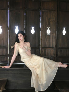 LINGQIAN | French Lace Flower Design Mesh Off-shoulder Top and High-waisted Skirt Set