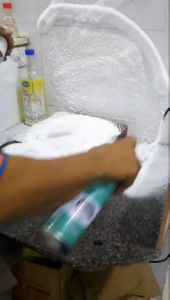 Chai Xịt Bọt Tuyết Tẩy Dầu Mỡ Nhà Bếp Foam Tẩy Đa Năng Làm Sạch Bề Mặt Da Gỗ Nhựa - WINSHINE/3T (650ml)