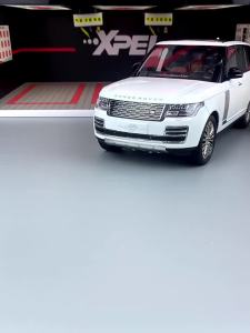 Large 1:18 Scale Range Rover Land Cruiser LC300 Toy Car Model Alloy Body Shock Absorption SUV Vehicles Models for Adults Gifts