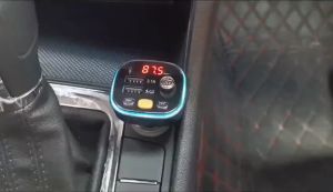 รถยนต์บลูทู ธ เครื่องชาร์จแบตเตอรี่รถยนต์บลูทู ธ - เครื่องเล่น MP3