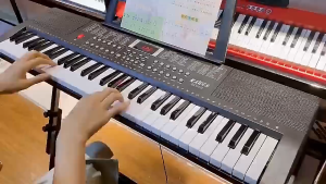 61 Kunci Keyboard Piano dengan X Stand Dibangun Di Speaker Pemula Pemula