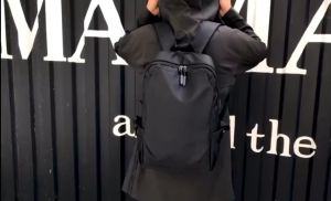 กระเป๋าเป้สีดำ G022 - รุ่น Backpack แฟชั่น กระเป๋าเป้ ผู้ชาย