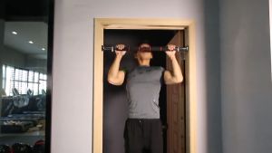 ถ่ายรวม บาร์โหนติดประตู 60-150cm กำลังกายในร่มฟรี เจาะประตูบนแถบแนวนอนดึงเทรนเนอร์กรอบประตู