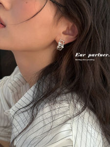 Elegant Hollow out Pig Nose Stud Earrings Womens Fashion Trend Fresh out Alloy Plated Silver Gold C-Shape Ear Jewelry