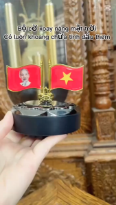 Nước hoa ô tô cờ Việt Nam trang trí xe ô tô Aroma sử dụng năng lượng mặt trời tặng kèm tinh dầu nước hoa