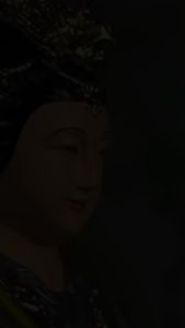 Tôn tượng Địa Mẫu ngồi đá ( CAM KẾT HÀNG LOẠI 1)