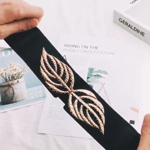 Dây Thắt Lưng Co Giãn Dài 65cm Hình Chiếc Lá Dạng Khóa Cài Đai Váy Nữ Đẹp Bản Rộng 5cm Màu Đen Thời Trang TIDO TIDO