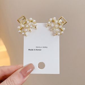 PINK EMPRESS | Small Shark Clip Hairpin