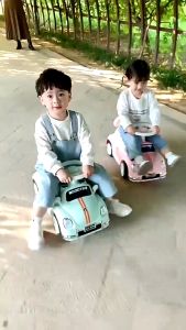 Xe chòi chân ôtô cho bé xe lắc cho bé có đèn led nhạc hàng cao cấp mới nhất