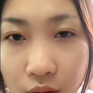 คลิปขนตาที่โค้งงอได้อย่างง่ายดาย ที่ดัดขนตาปลอม ขนตางอน ป็นธรรมชาติ แบบสะดวกพกพา เหมาะสำหรับมือใหม่แต่งหน้า