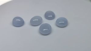 Natural Chalcedony : 22.39 Carat