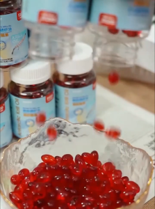 High Phospholipid Antarctic Krill Oil-Natural Maintenance for the Heart Brain and Blood Vessels-"Golden Capsule" Effectively Reduces Hypertension Blood Lipids and Blood Sugar
